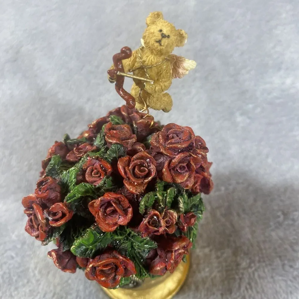 Boyd's Bears Cupids Bouquet w-Petals McNibble Roses Keepsake Box Valentines Gift